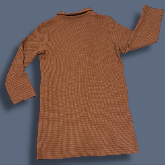 ✨HP✨EUC (Worn Once) Vernacular Waffle Knit Trench Style Cardigan. Size Small - Picture 3 of 14